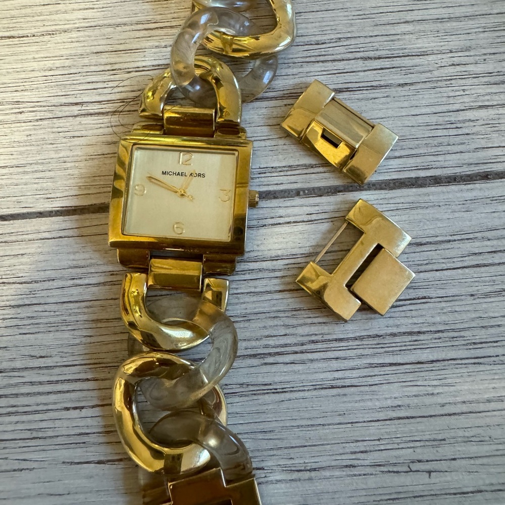 MK watch